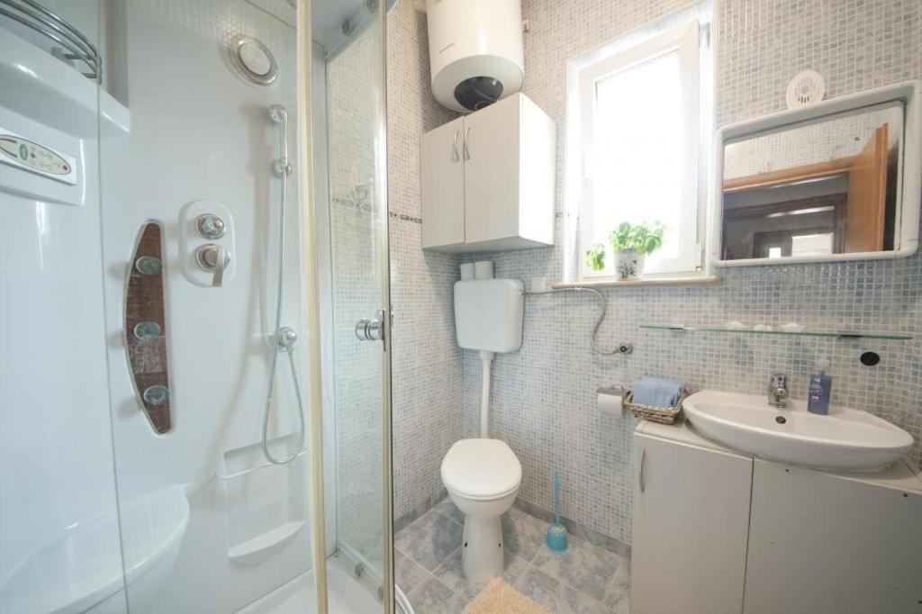 Apartments Kalajzic Pucisca Pokój zdjęcie