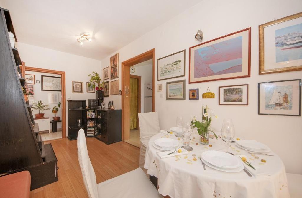 Apartments Kalajzic Pucisca Pokój zdjęcie